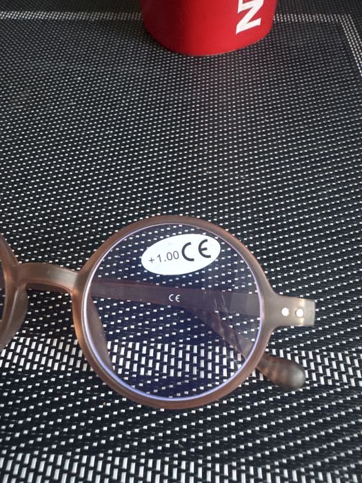 Продам очки новые Диоптрия + 1.00