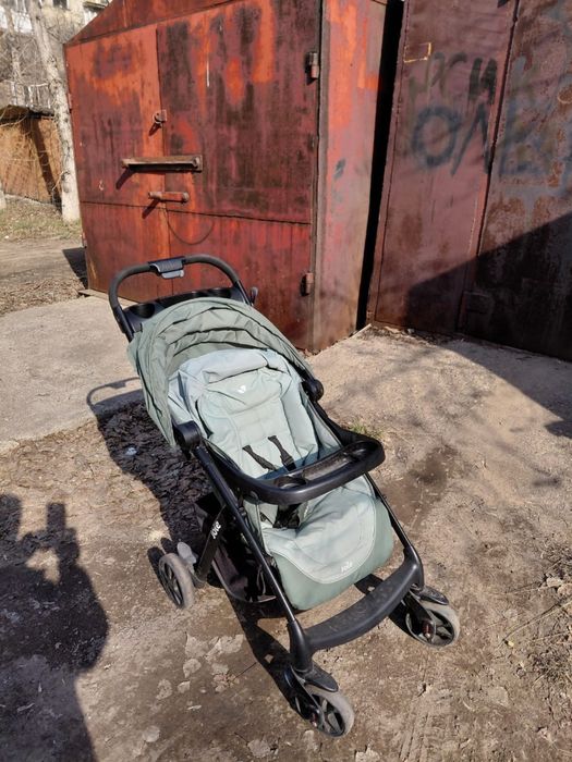 Коляска прогулочная летняя