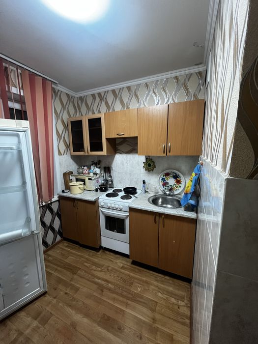 Продам квартиру ломоносова 17/3