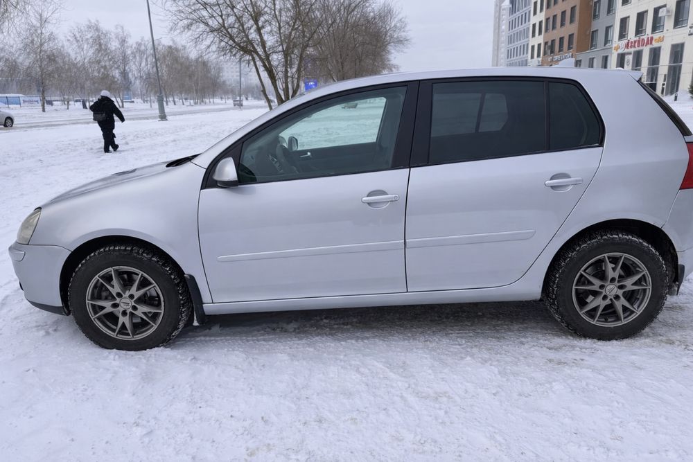 Продается  Гольф  5   покаления