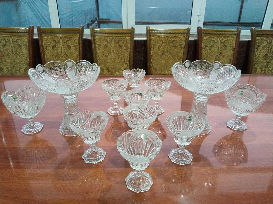 Kristall va milliy naqshli servis to‘plami – 2 mln so‘m
