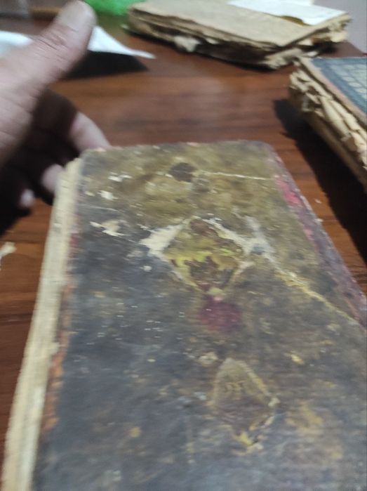 Qolyozma sotiladi antikvar ahmad yassaviy sherlari eski ozbek tilida