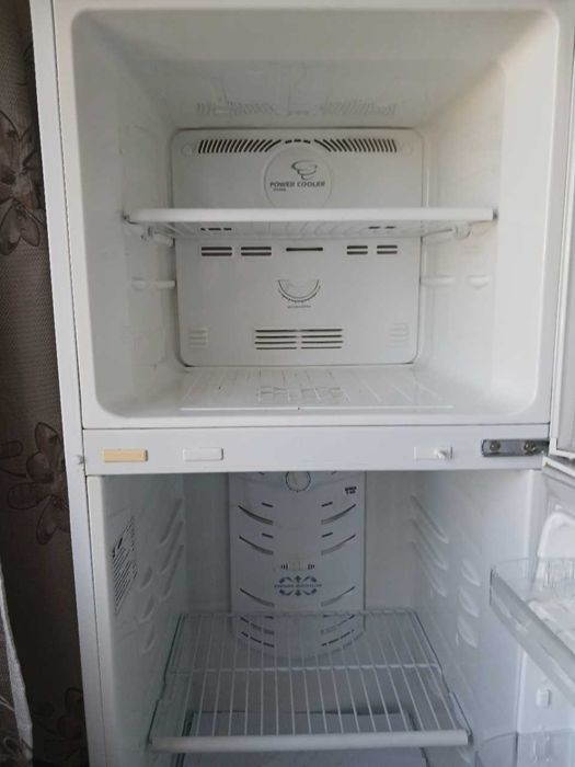 Холодильник SAMSUNG (Cooltech)