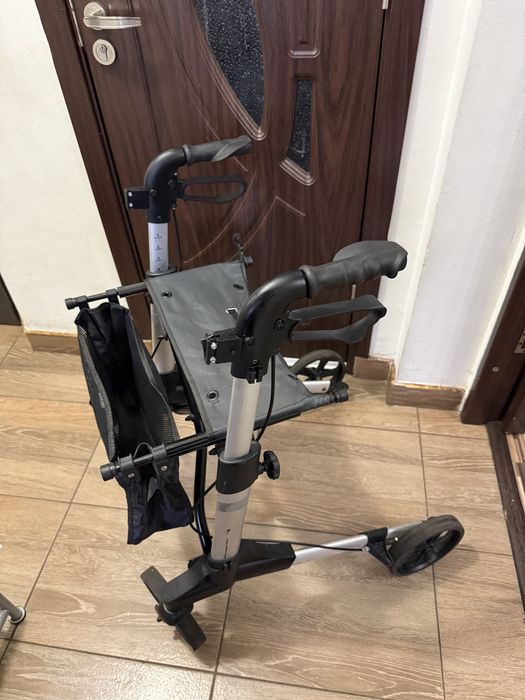 Cadru rulant deplasare cu sezut si frane (ca nou)