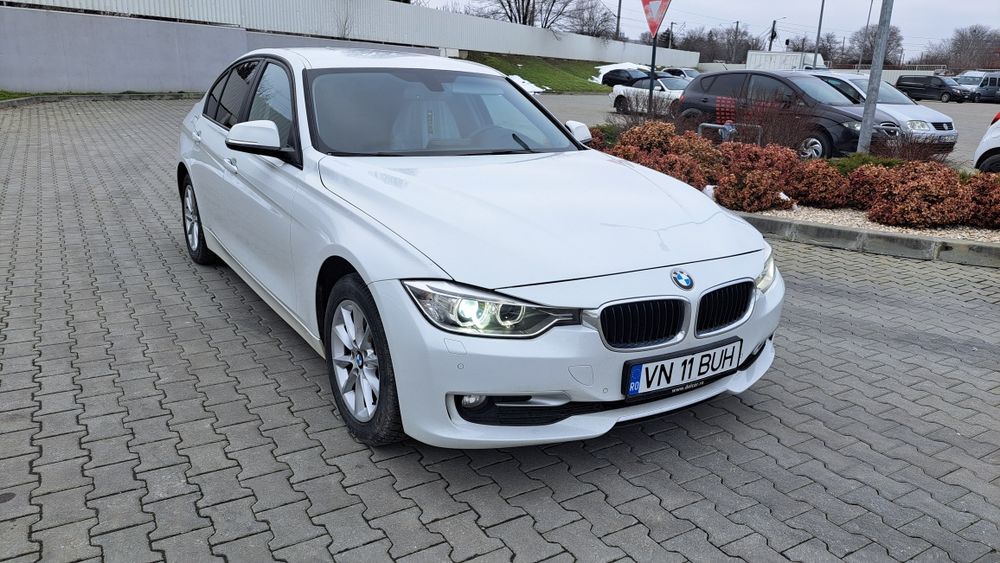 Bmw F30//184cp//manual