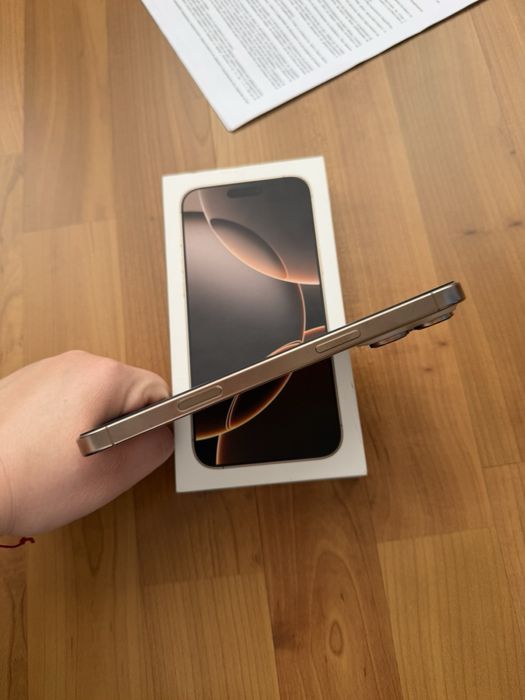 iPhone 16 Pro Max 256GB 36м Гаранция