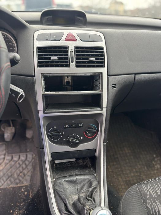 Peugeot 307  ,Пежо 307 2.0hdi 107кс. 2003г. На части.