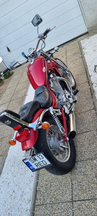 Motocicleta Suzuki Intruder VS800 93