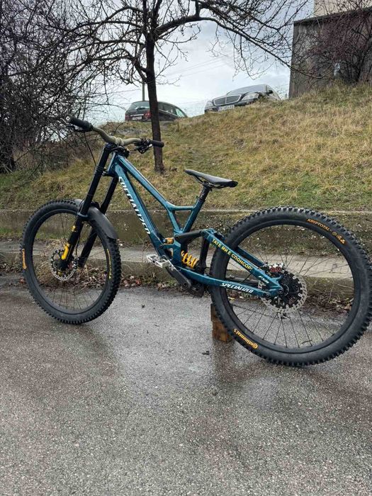 Specialized Demo Race - професионален DH велосипед