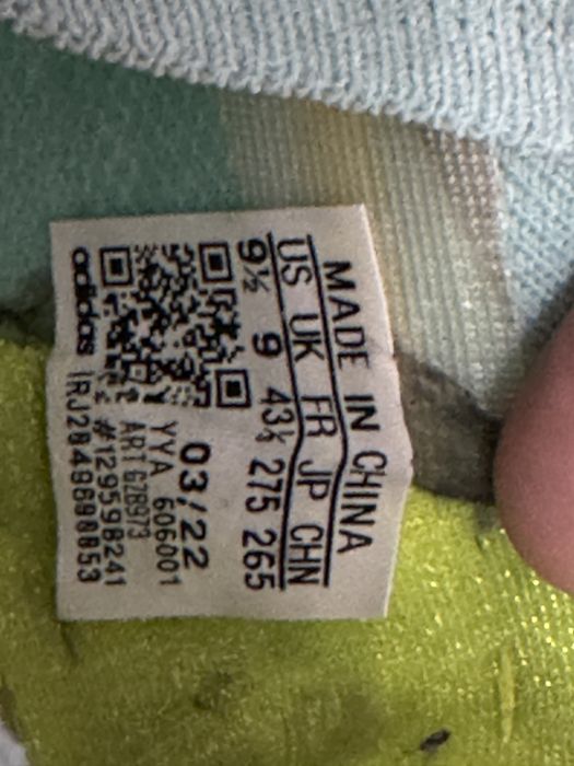 Продам футбольные бутсы Adidas