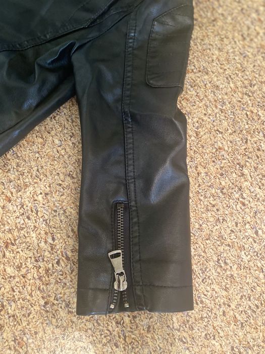 Стильная кожаная куртка