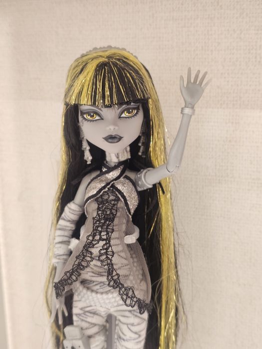 Монстер хай кукла