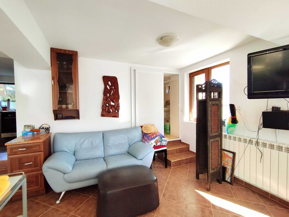 Продава се Къща в с. Горочевци, Област Перник - 820 кв.м за 318 €/кв.м - Снимка #10