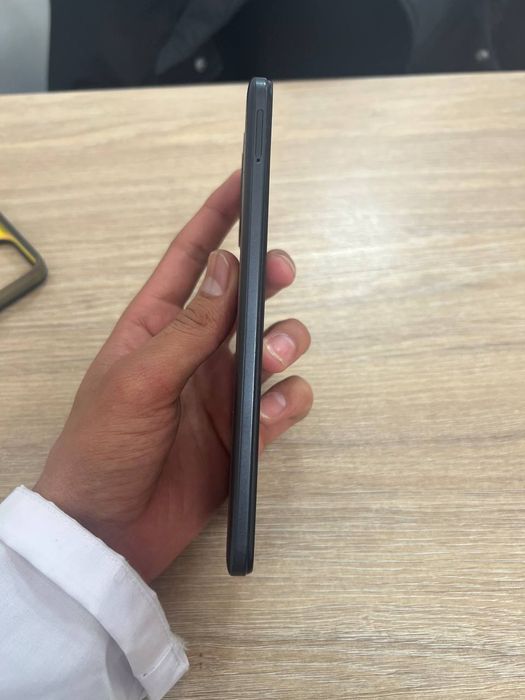 Redmi 12 c     holati ideal karobka dokment bor