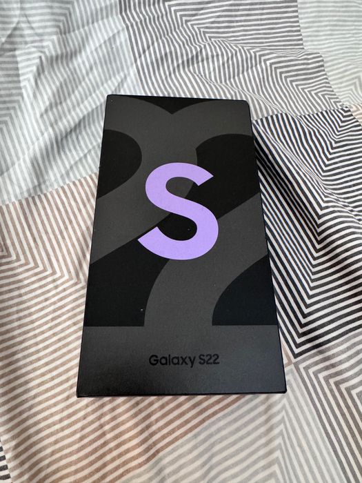 Samsung S 22, може и коментар на цена