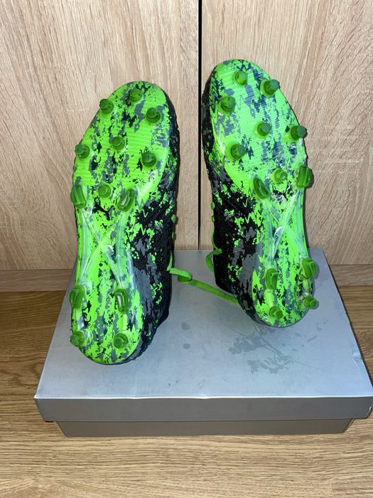 Ghete de fotbal profesionale puma future