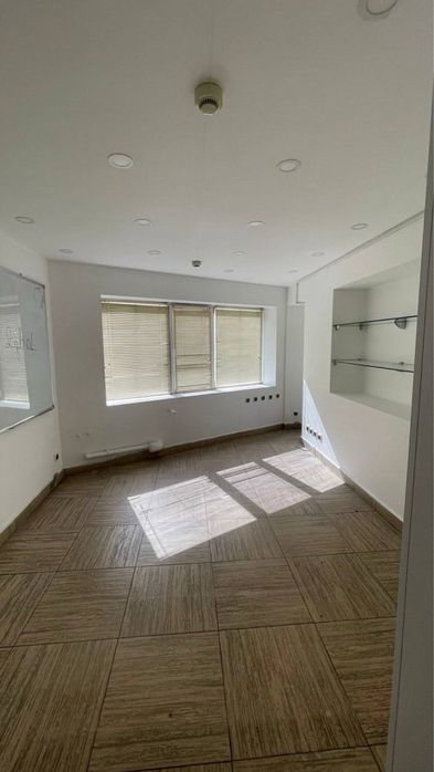 Аренда Под Офис метро Дружба, Коратош! 87м2 Цокольный этаж! 900$