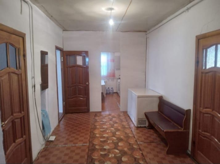 Уй сатылады. Старый аэропорттан