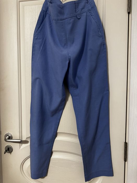 Дамски костюм – сако и панталон, син