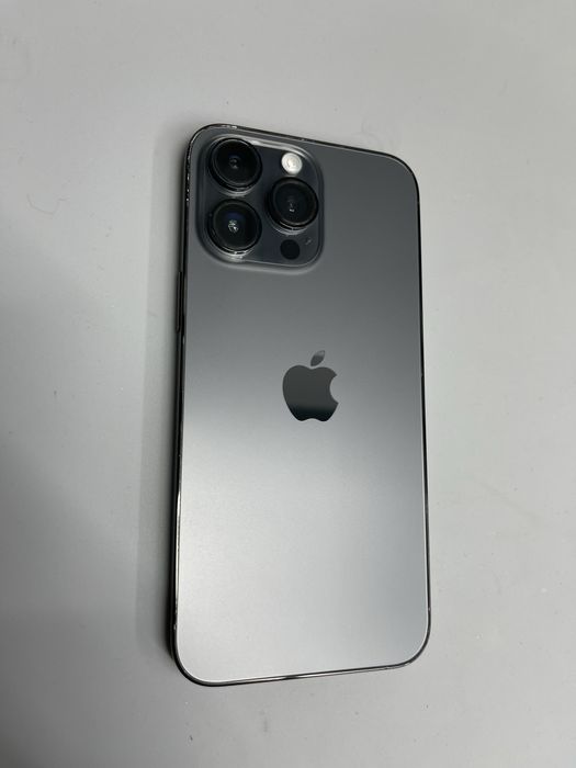 продам Айфон 14 про мах 256гб