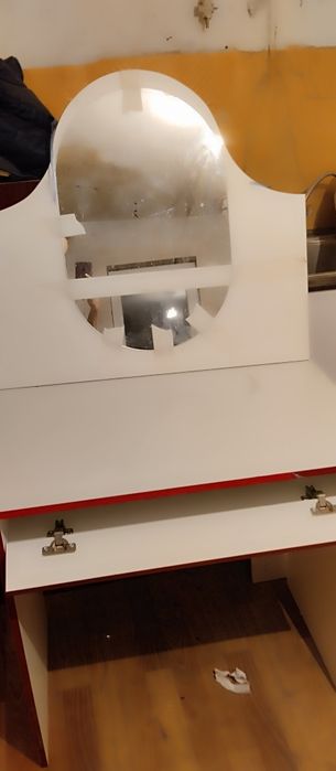 Туалетный столик