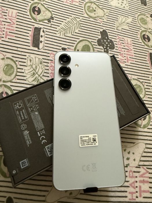 Telefon nou s25