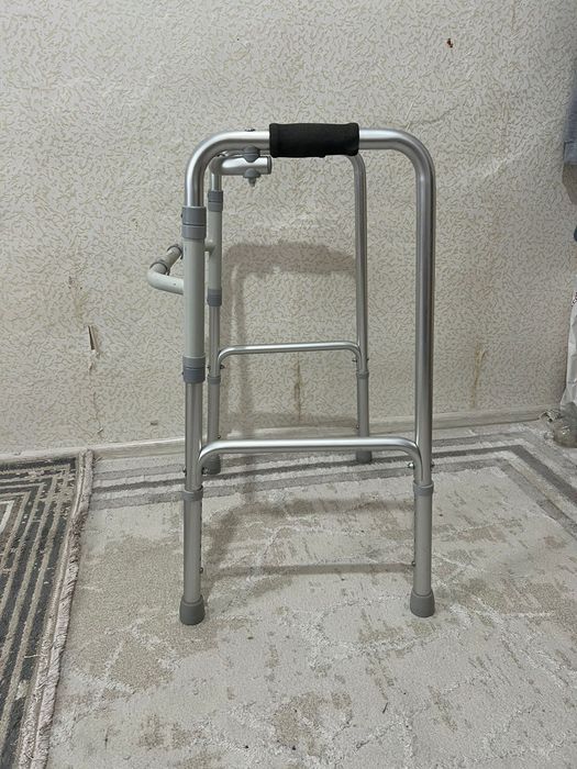 Ходунок для взрослых