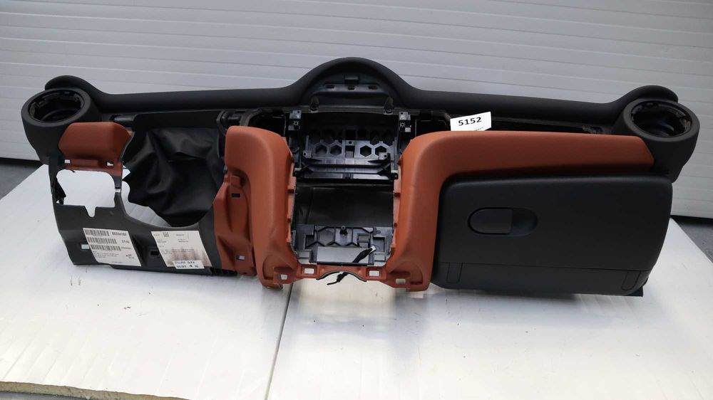 Арматурно табло Мини Ф55 Ф56 Ф57 MINI F55 F56 F57 с хедъп