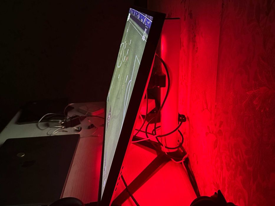 27" X-Game Crimson X White 180Hz