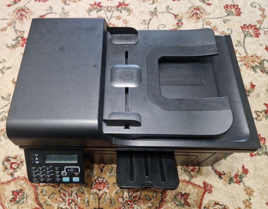 Продам МФУ HP LaserJet Pro M1212nf