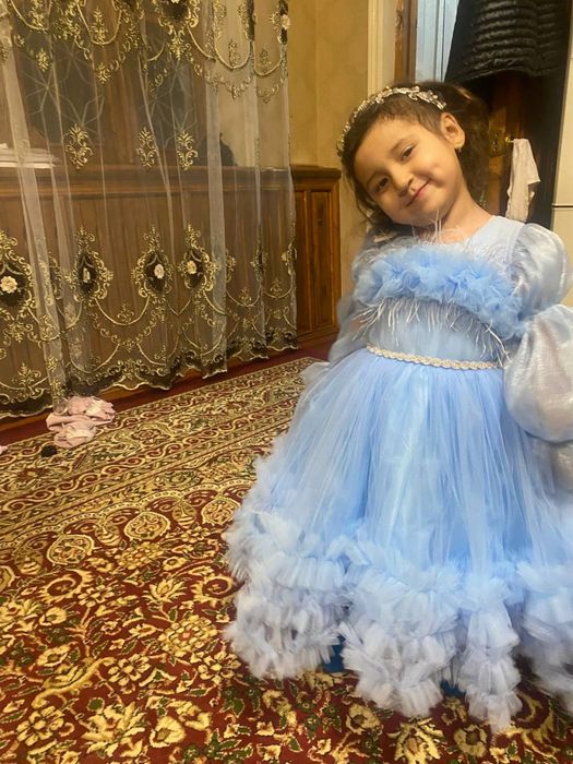 Продаю платье  3 новый