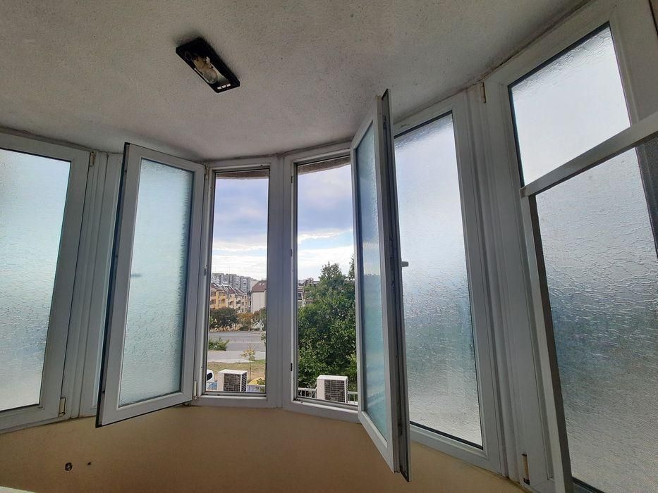 Дава се под наем Тристаен апартамент в Варна, Цветен квартал - 70 кв.м за 400 € - Снимка #15