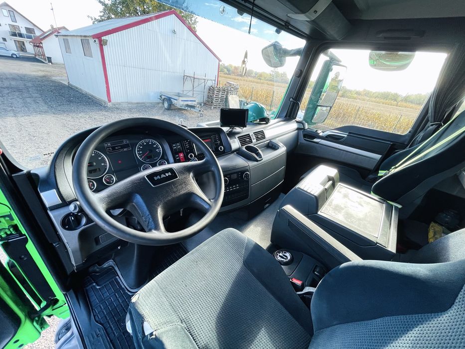MAN  TGS 35.400- 8x4-  Euro 5- 9 MC Liebherr.