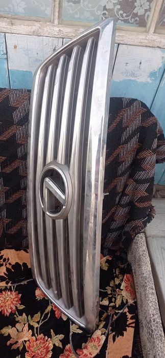 Продам решетку на лексус LX 470