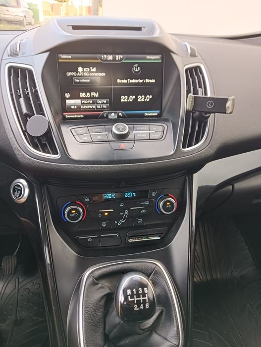 Vând Ford C max din 2015
