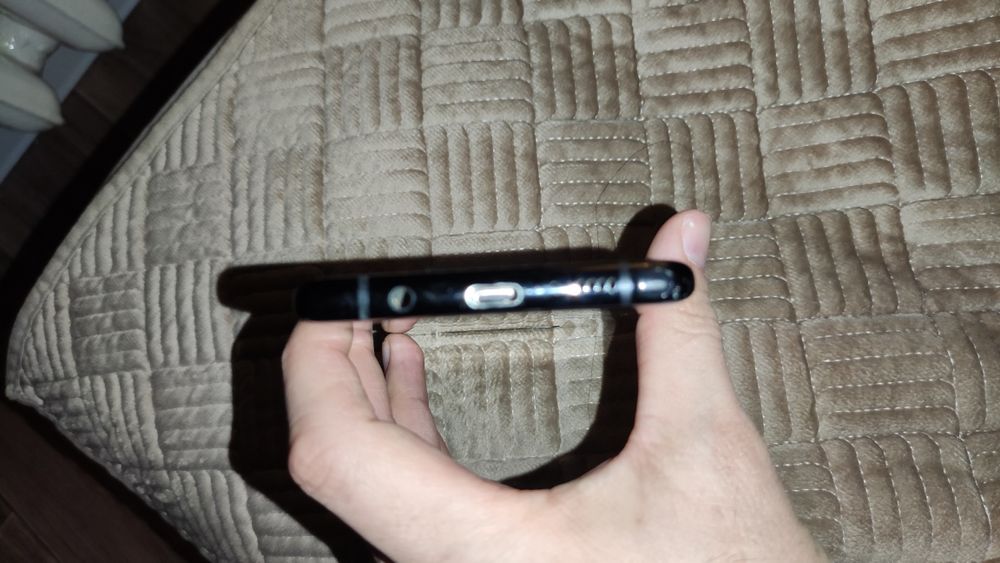 Продам Samsung galaxy note8