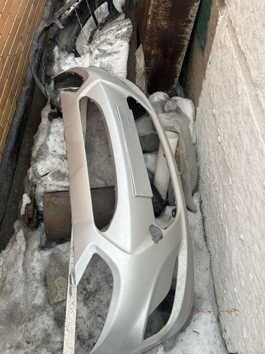 Продам бампер передний Accent