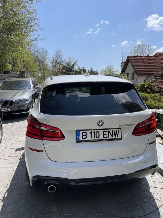 BMW 225xe active tourere, plug-in hibrid, an 2021, 83000km, tractiune integrala, M pachet, cumparata BMW Romania