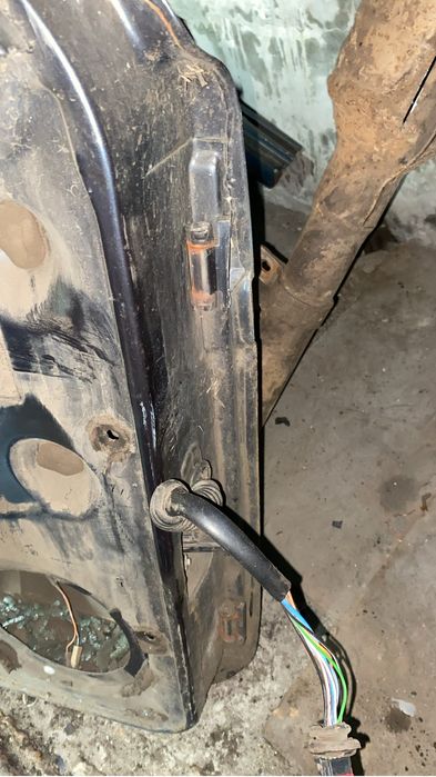 Нива дверь в сборе