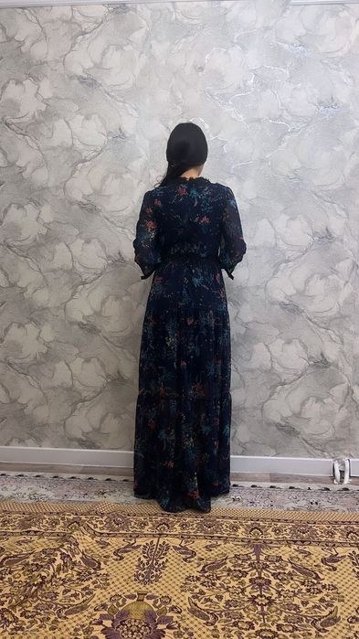 Платье женское, длинное