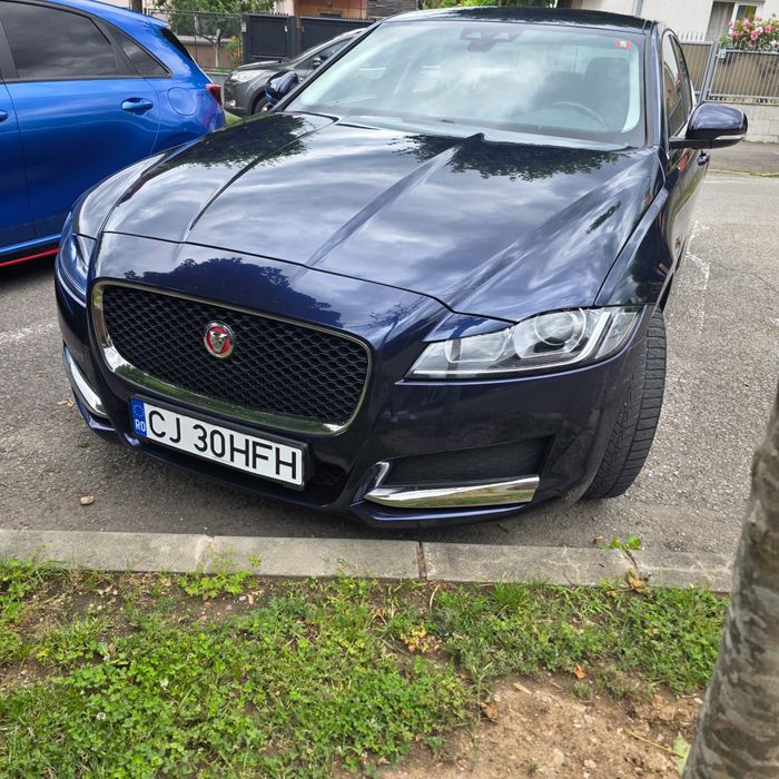 Jaguar XF  Euro  6  bord  digital 2017