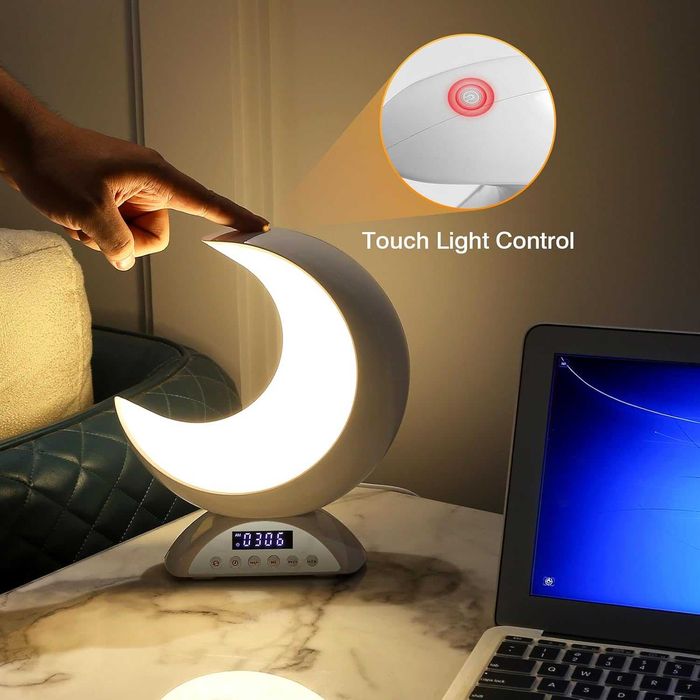 Настолна лампа Moon с часовник с будилник, RGB регулируема светлина с Bluetooth