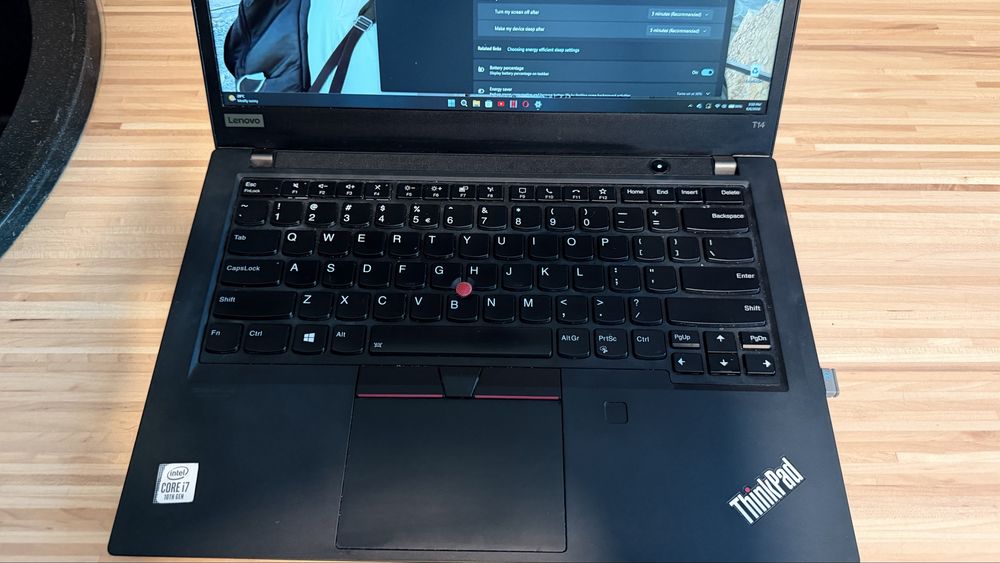 Vand Laptop Lenovo Thinkpad T14 Gen 1 16Gb RAM SSD