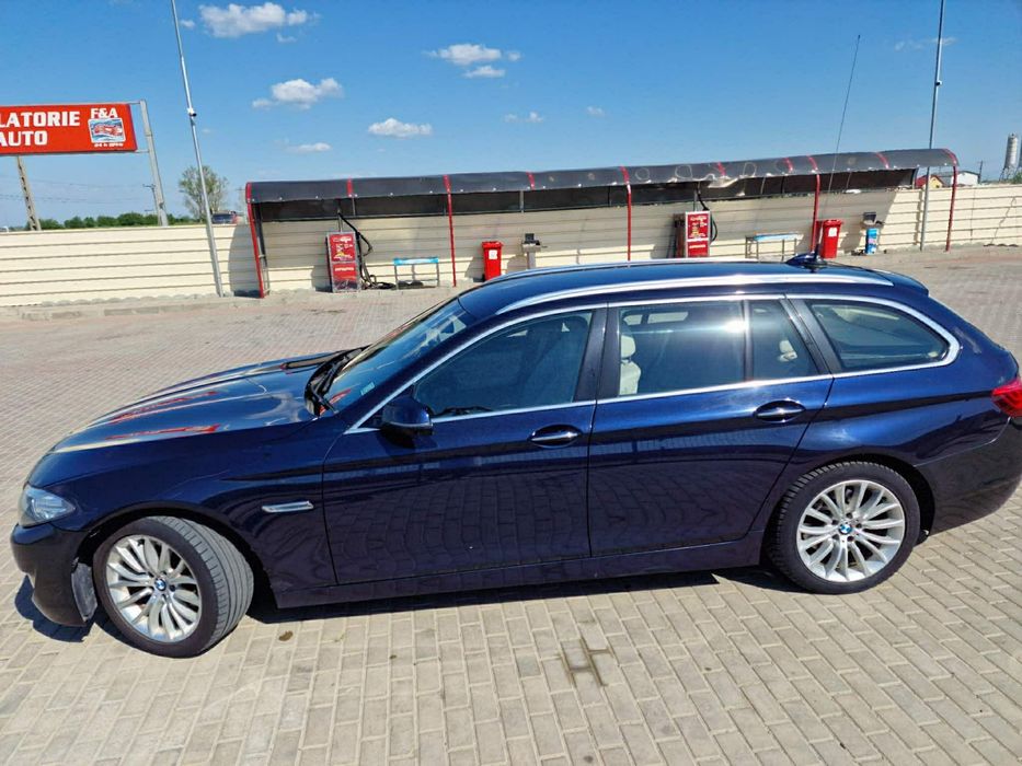 Dezmembrez bmw  f10 f11 facelift capota trager aripa far usa bara stop