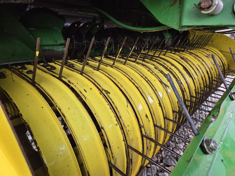 Presa Balotat John Deere 568
