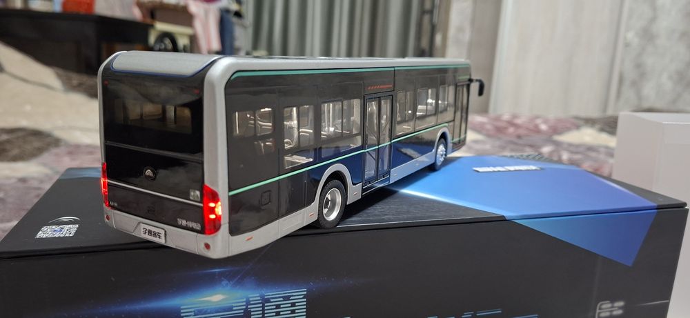 Коллекционный автобус (оригинал).)