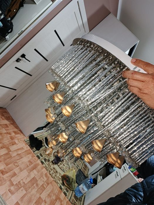 Люстра                  ,