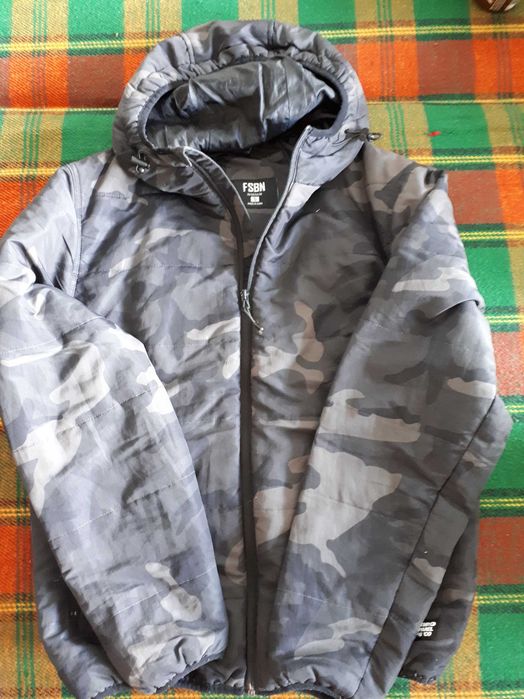 Продавам детско яке