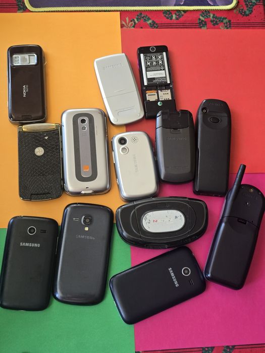 Lot telefoane vechi netestate
