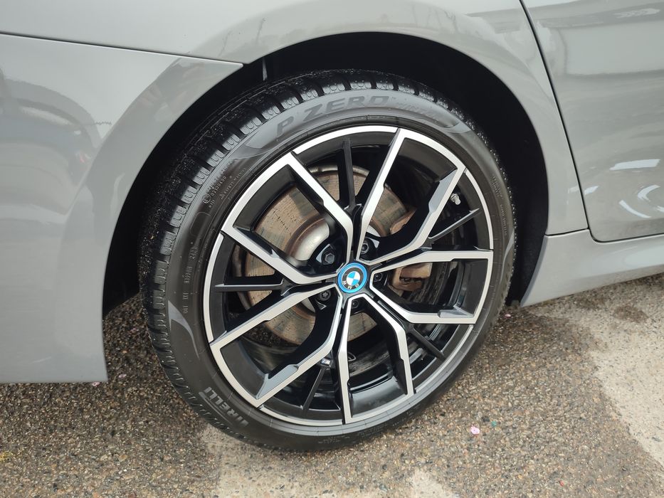 BMW Seria 5 2022 hibrid, 35.426 € — imagine 3